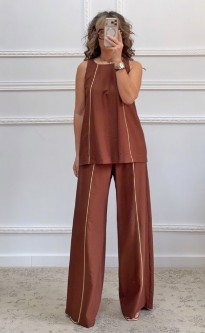 Σετ παντελόνα μπλούζα καφέ Σετ παντελόνα μπλούζα καφέ