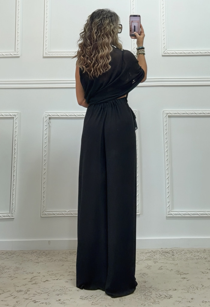 Σετ παντελόνα και πολυμορφική μπλούζα Σετ παντελόνα και πολυμορφική μπλούζα