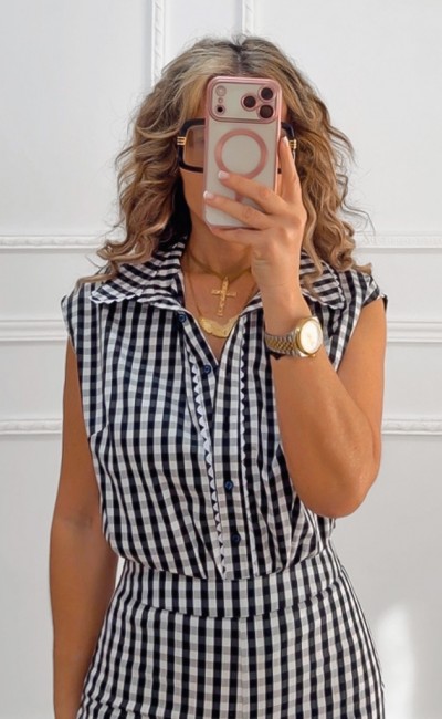 Αμάνικο καρό πουκάμισο