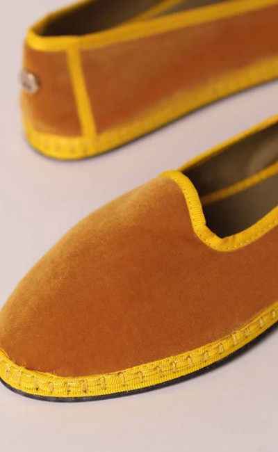 Χειροποίητα ανατομικά παπούτσια friulana